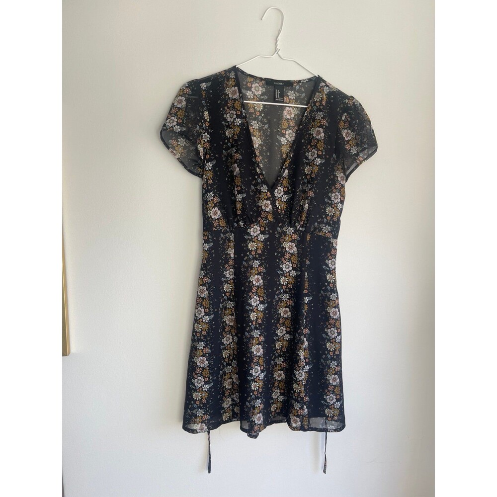 Forever 21 - 90s style floral dress